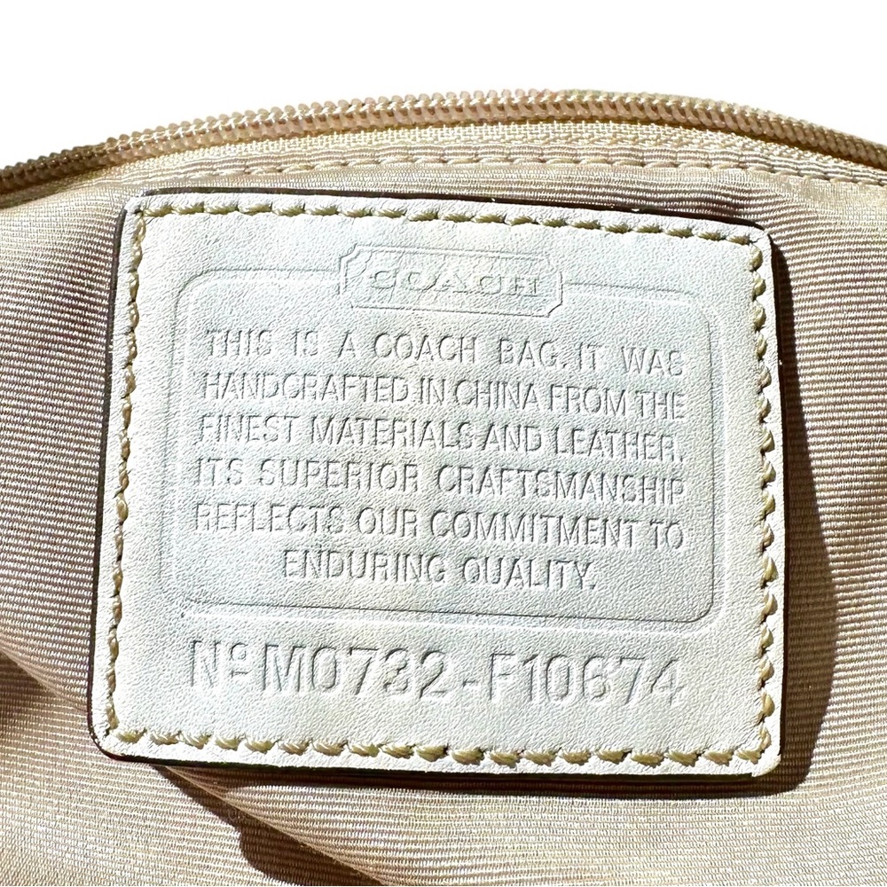 Coach Vintage Hampton Scribble Multicolor Signature Tote with Pink Handles 
2007 - Picture 9 of 17